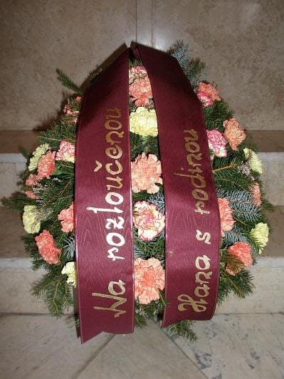 Smuteční kytice – živé květy č. 9